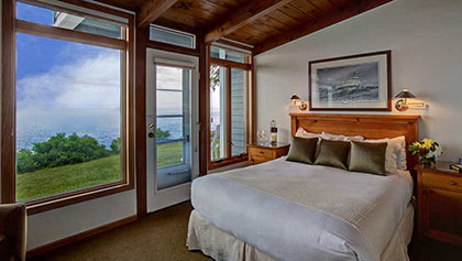 Up North Main LodgeSuite w/ 2 Queens